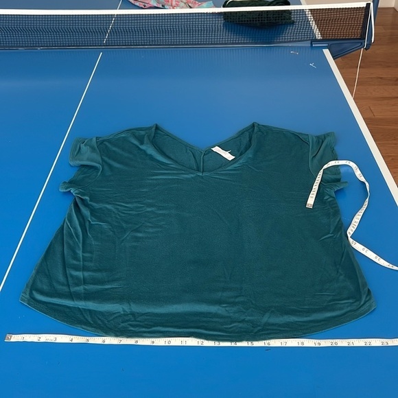 Stars Above Super Soft V-Neck T-Shirt. Size XXL - Picture 7 of 7